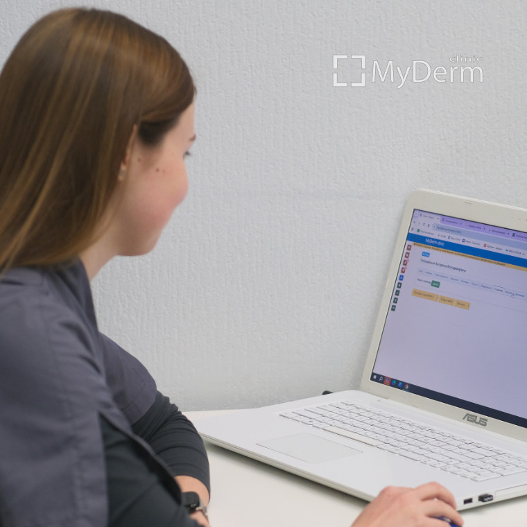 myderm-doctor-laptop